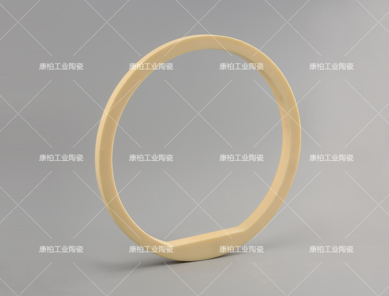 氧化鋁陶瓷容易碎裂嗎？如何提升其抗沖擊性能？